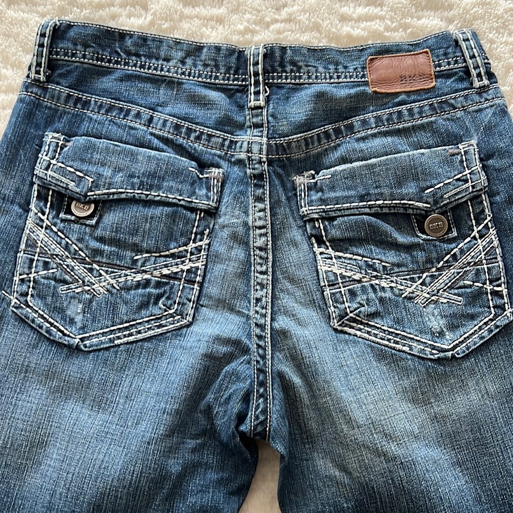 Men’s BKE denim Tyler 33 regular jeans. Distressed. Boot cut.